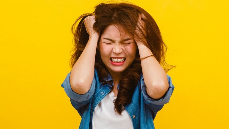 Thường xuyên stress là một trong các yếu tố thúc đẩy hình thành nhiệt miệng